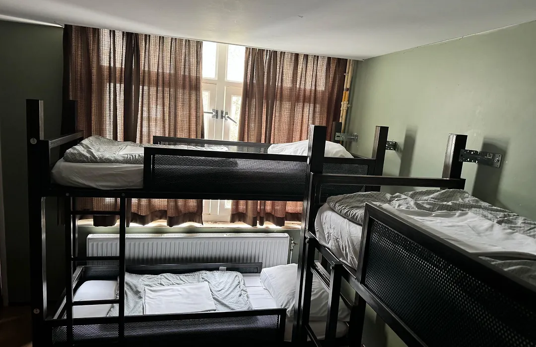 Amsterdam Hostel Uptown-1