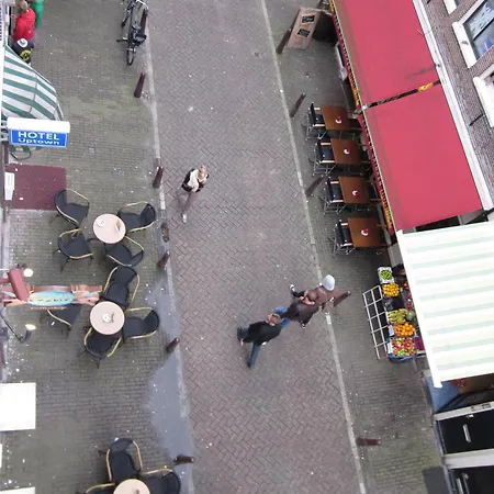 Amsterdam Hostel Uptown-3
