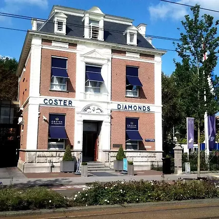 Amsterdam Hostel Uptown-2